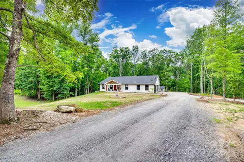 822 Rock Cut Rd, Smyrna, SC 29743