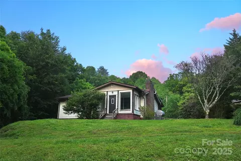 825 Pole Miller Ext, Brevard, NC 28712