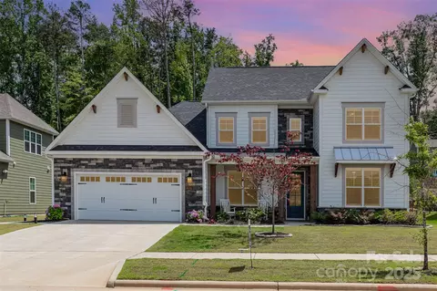 482 Lucky Nw Dr NW, Concord, NC 28027