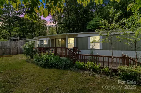 355 Dix Creek Apt 2 Rd, Leicester, NC 28748