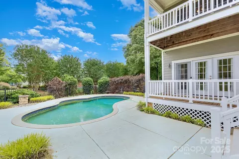 187 Spring Run Dr, Mooresville, NC 28117