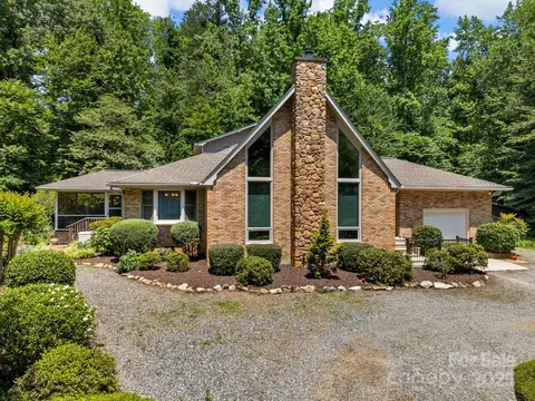 266 Case St, Columbus, NC 28722