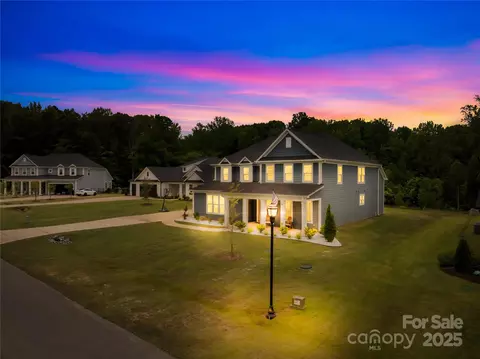 126 Still Creek Dr, Mooresville, NC 28115