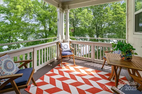 915 NE 15 Dr #15, Davidson, NC 28036