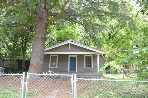 1216 Mountain Ave, Gastonia, NC 28052