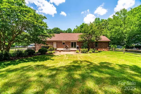 Other - 2209 Cardinal Loop, Stanley, NC 28164 photo 2 of 7