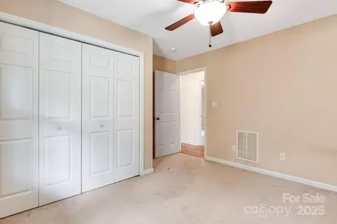 18 Sunberry Dr, Alexander, NC 28701 photo 22
