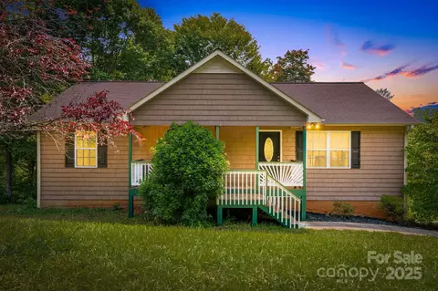 18 Sunberry Dr, Alexander, NC 28701