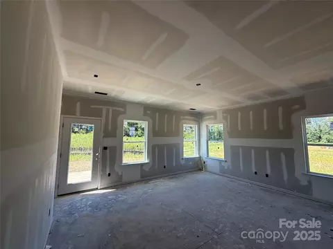 Living - 523 Hullview Vis, Monroe, NC 28110 photo 2 of 3