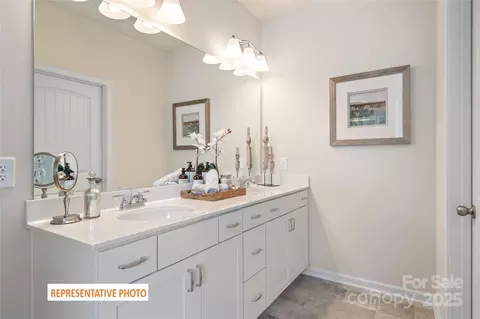 Bath - 523 Hullview Vis, Monroe, NC 28110 photo 2 of 2