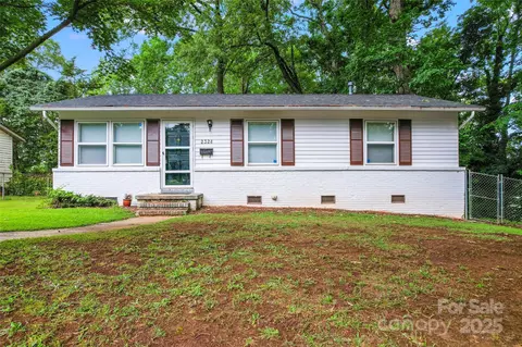 2328 Danforth Ln, Charlotte, NC 28208