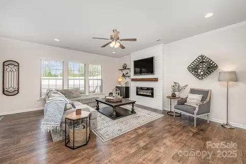 4012 Woodsmill Rd, Fort Mill, SC 29707