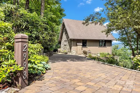 2998 Creston Dr, Black Mountain, NC 28711