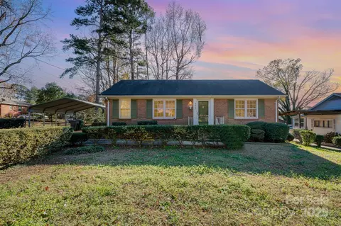 2809 Markland Dr, Charlotte, NC 28208