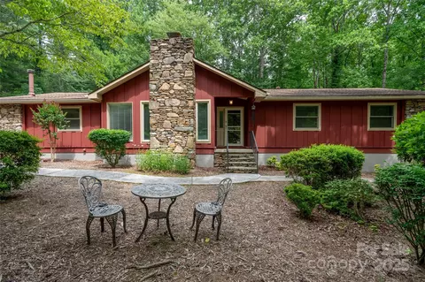12 Surrey Run, Hendersonville, NC 28791