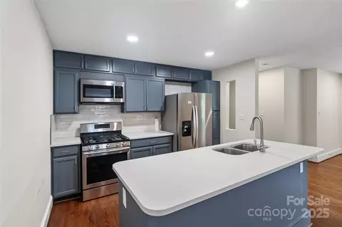 4906 Charleston Dr, Charlotte, NC 28212