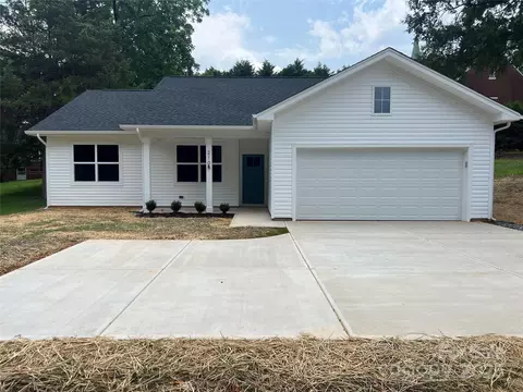 210 Johnson St, Troutman, NC 28166