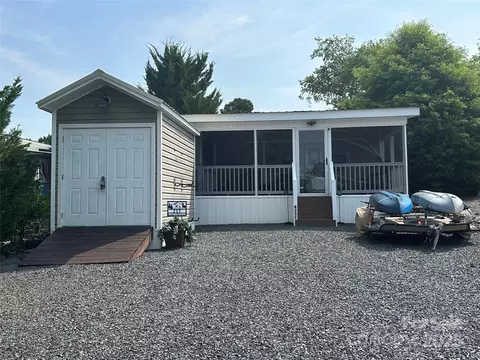 217 Badin View B257 Dr #B257, New London, NC 28127