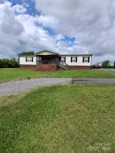 315 S Grandview Rd, Clover, SC 29710