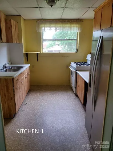 Kitchen - 106 Pine St, Morganton, NC 28655 photo 1 of 2
