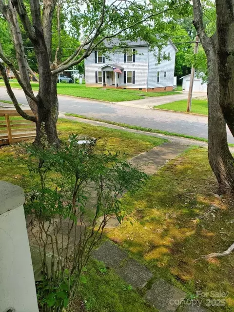 Exterior - 106 Pine St, Morganton, NC 28655 photo 3 of 7
