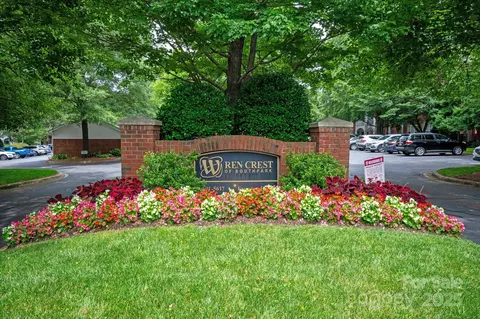 5601 Fairview 11 Rd #11, Charlotte, NC 28209