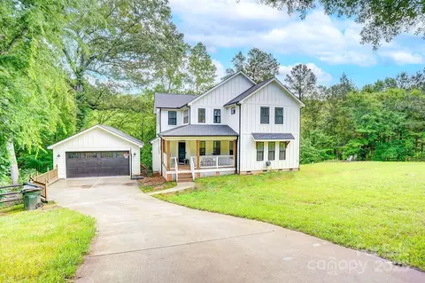 1062 Willow Ridge Ln, Fort Mill, SC 29707