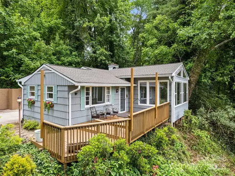 56 Lenoir Cir, Waynesville, NC 28786