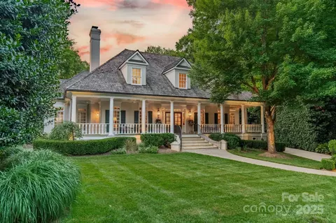4001 Doves Roost Ct, Charlotte, NC 28211