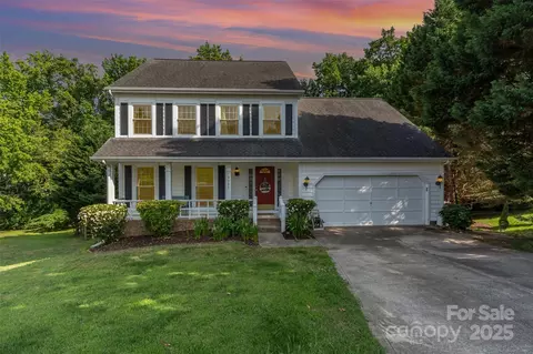 3505 Mallard Cove Ct, Charlotte, NC 28269