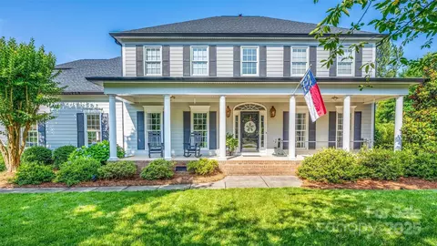 19625 Callaway Hills Ln, Davidson, NC 28036