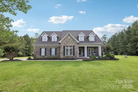 2018 Whiskery Ct, York, SC 29745