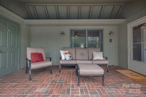 Exterior - 44 Jervey 3a Rd #3A, Tryon, NC 28782 photo 1 of 2