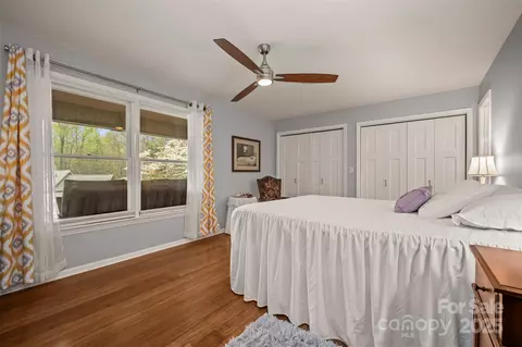 Bedroom - 44 Jervey 3a Rd #3A, Tryon, NC 28782 photo 2 of 3