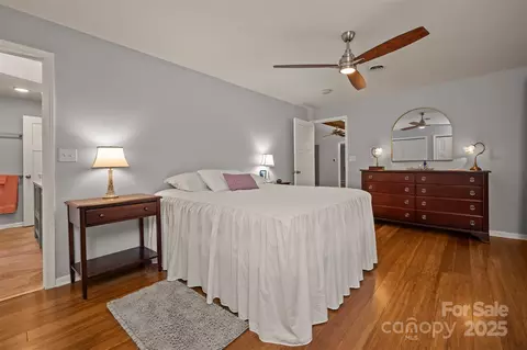 Bedroom - 44 Jervey 3a Rd #3A, Tryon, NC 28782 photo 3 of 3