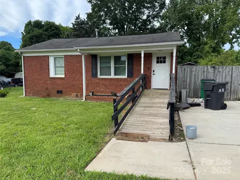 9401 Old Moores Chapel Rd, Charlotte, NC 28214