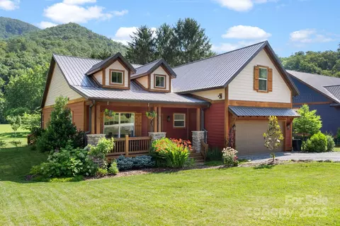 49 S Sundrops Trl, Cullowhee, NC 28723