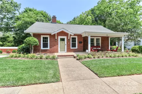 536 Carroll St, Statesville, NC 28625
