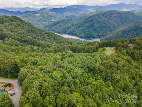 627 Steeplebush Ct, Tuckasegee, NC 28783
