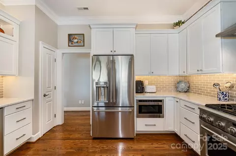17719 Springwinds Dr, Cornelius, NC 28031 photo 8