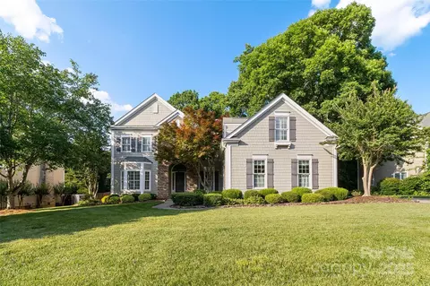 10927 Thornhill Club Dr, Charlotte, NC 28277