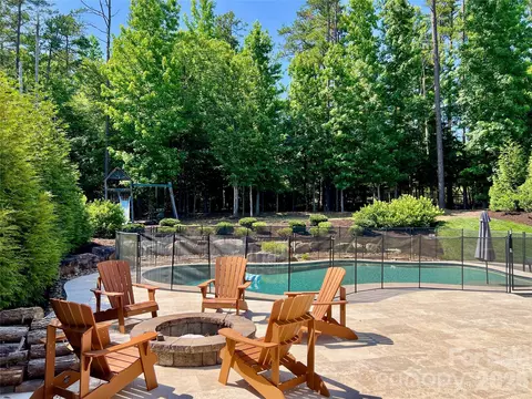 1906 Pensco Pond Ct, Waxhaw, NC 28173
