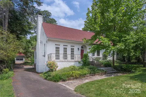 118 Glen Falls Rd, Asheville, NC 28804