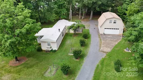 8112 Blackwood Rd, Denver, NC 28037