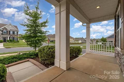 Exterior - 732 Altamonte Dr, Clover, SC 29710 photo 2 of 3