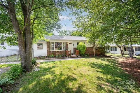 189 Onteora Blvd, Asheville, NC 28803