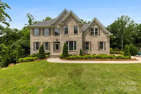 2857 Scarborough Ct, Gastonia, NC 28054