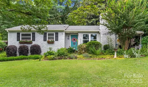 151 Cynthia St, Statesville, NC 28677