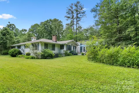 424 Brandon Rd, Hendersonville, NC 28739