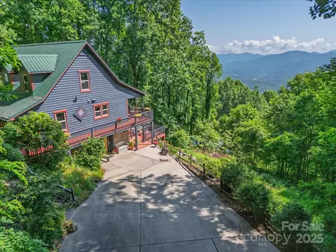 2981 Heath Peak Rd, Waynesville, NC 28785